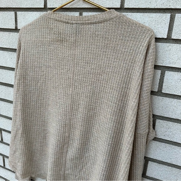 Urban Outfitters Out From Under Jojo Beige Waffle Knit Button Thermal Top M - Picture 9 of 14